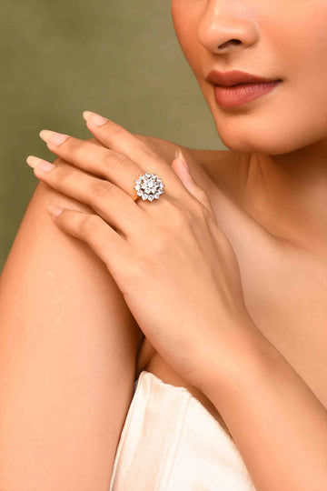 UNIHLC Blossom Ring
