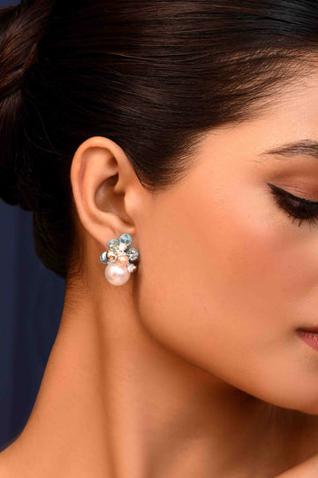 UNIHLC Blue Pearl Cluster Studs