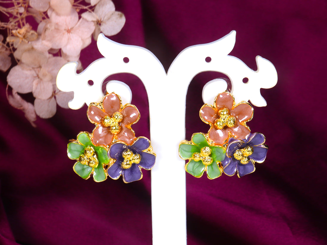 UNIHLC Troika Studs