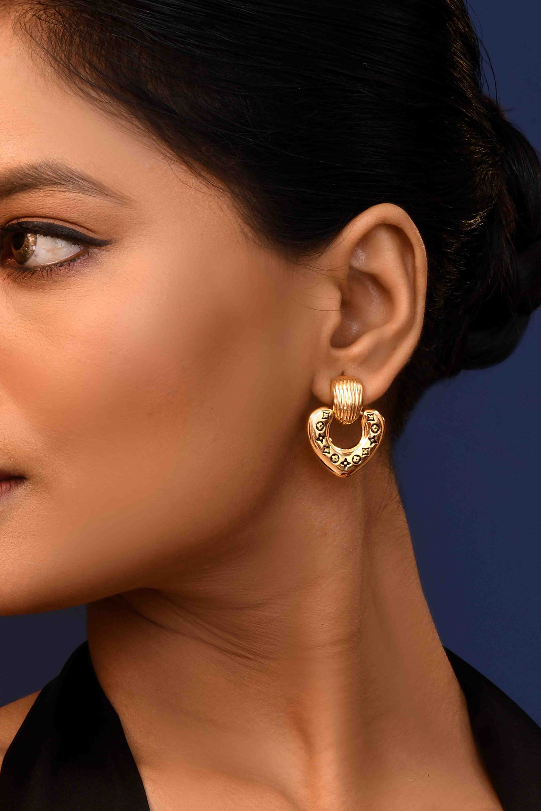 UNIHLC Gold Heart Hoops