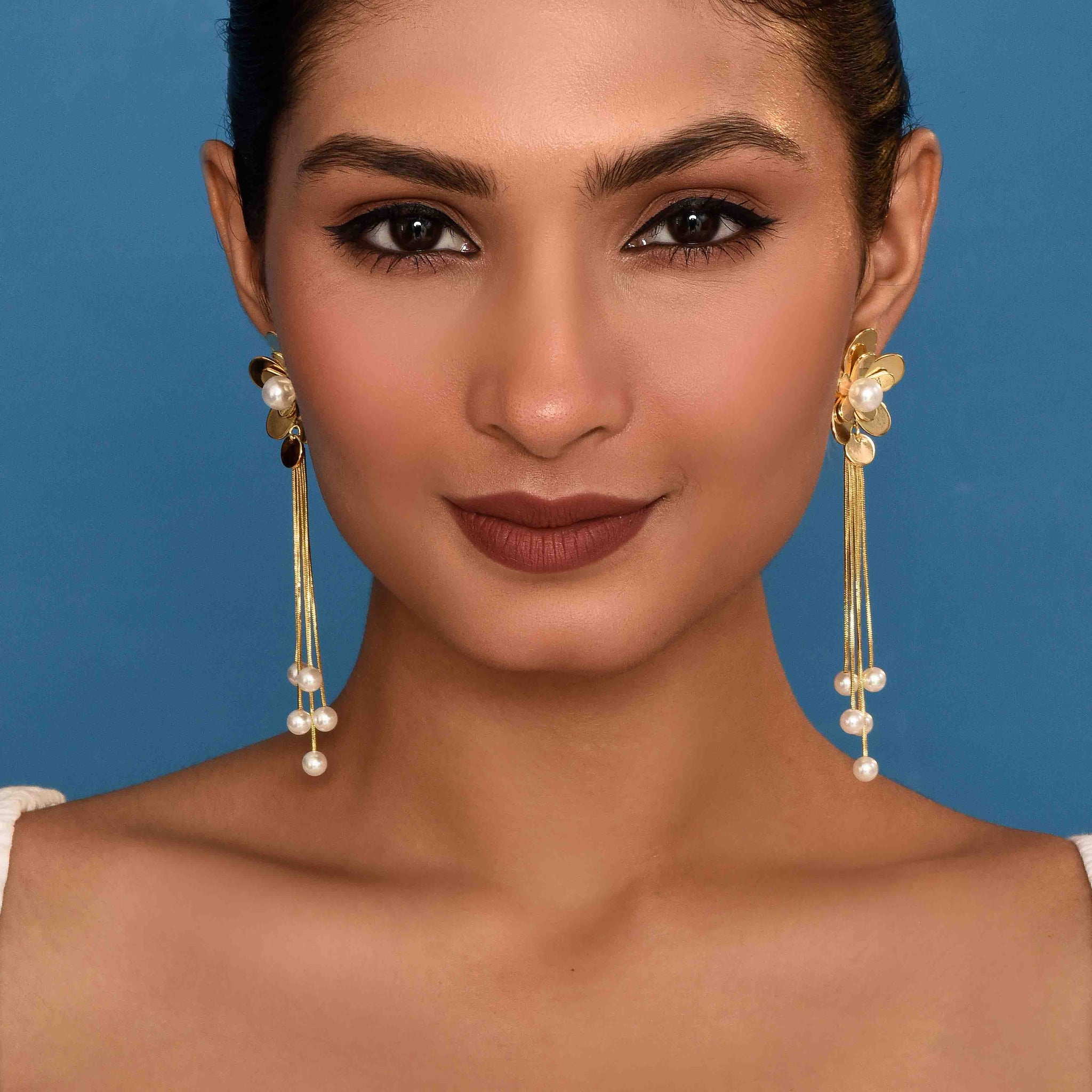 UNIHLC Golden Pearl Chain Earrings