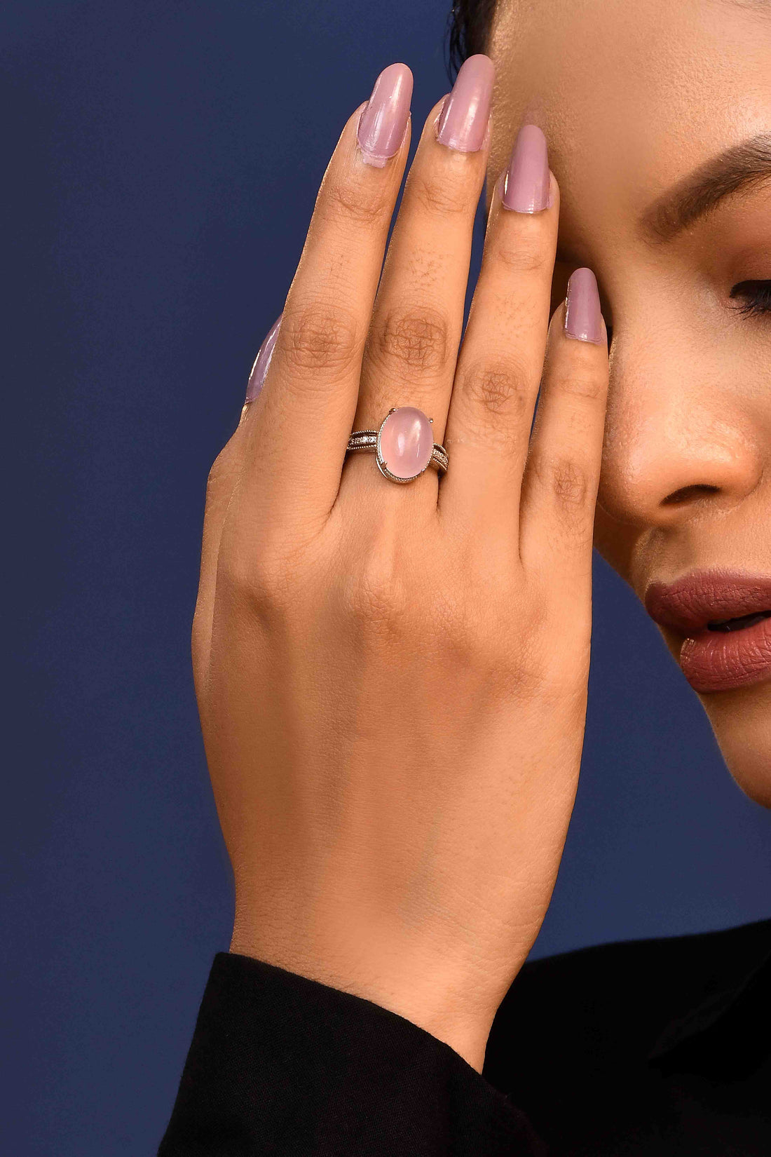 UNIHLC Blush Oval Ring