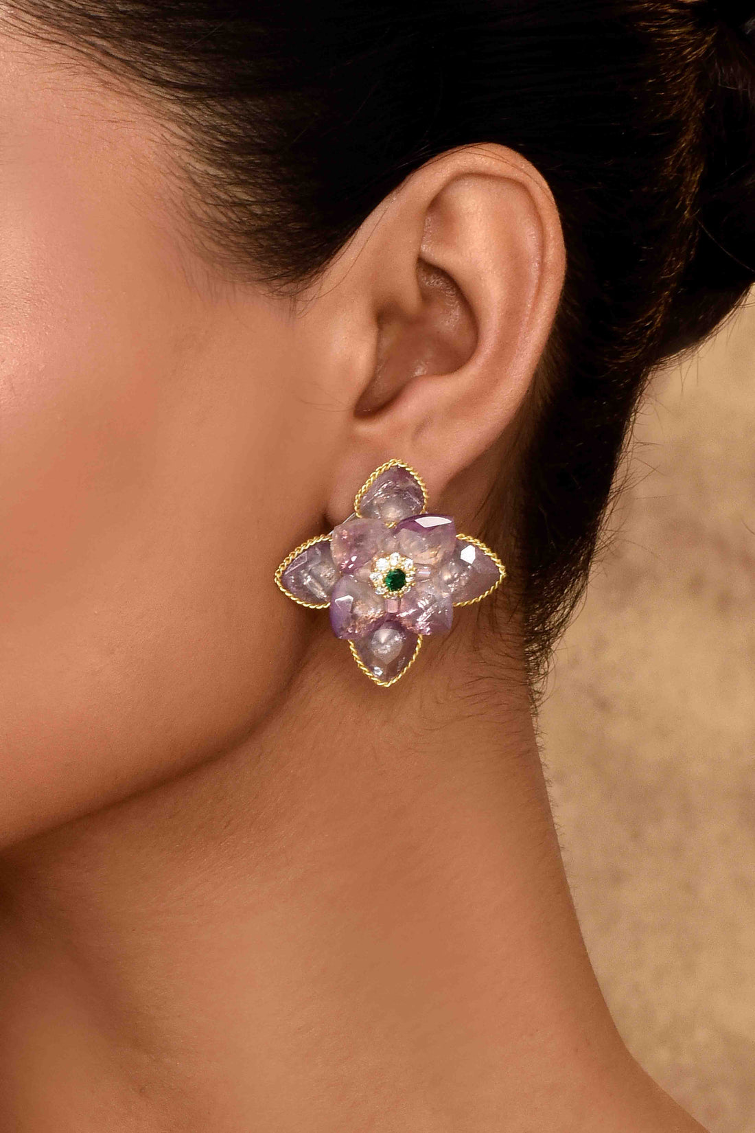 UNIHLC Royal Petal Studs