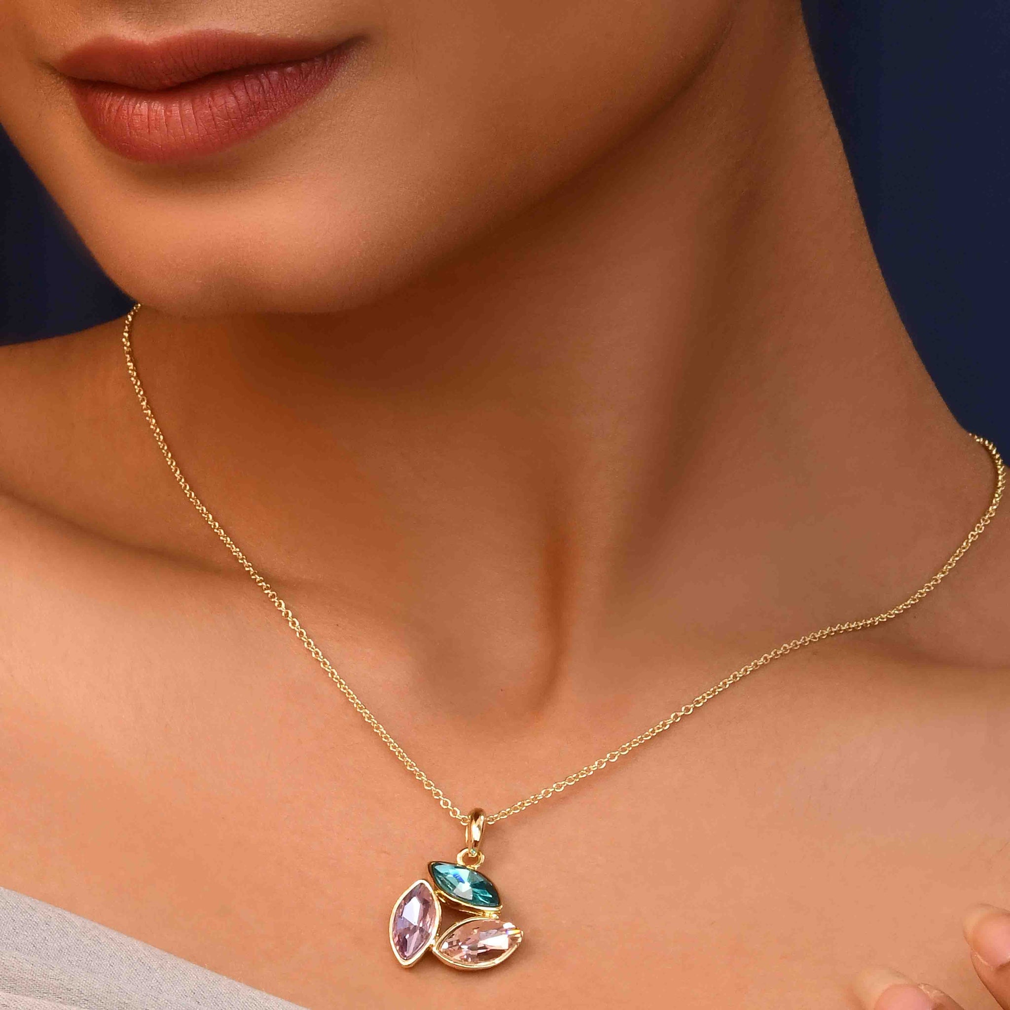 UNIHLC Pastel Trio Pendant Set
