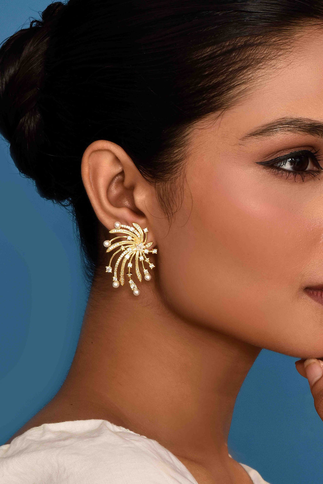 UNIHLC Celestial Starburst Earrings