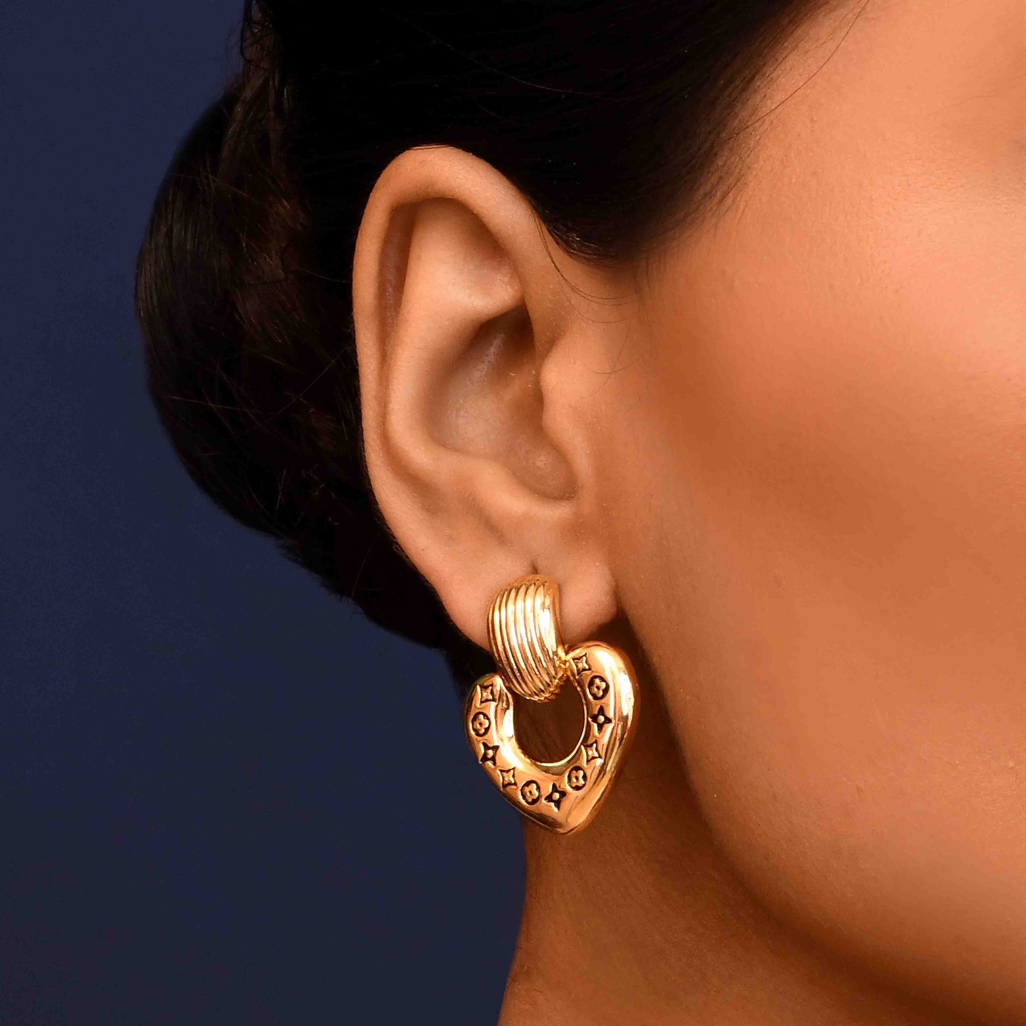 UNIHLC Gold Heart Hoops