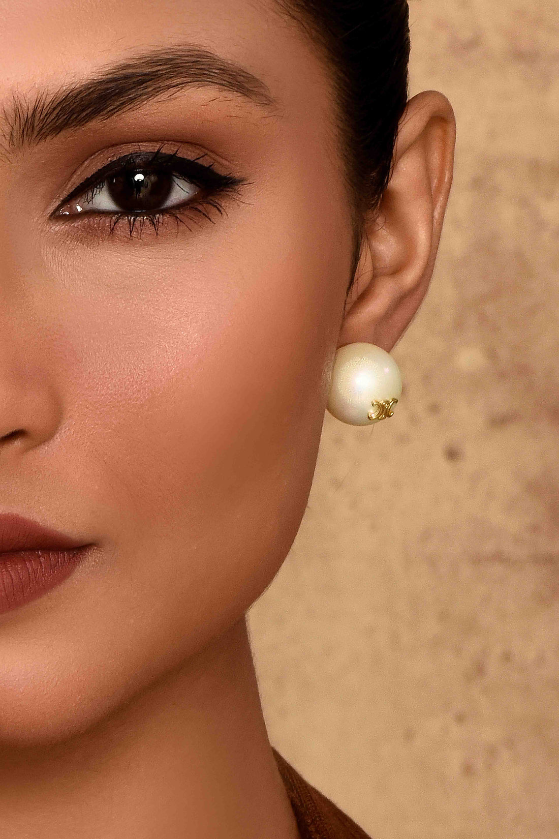 UNIHLC Pearl Initial Studs