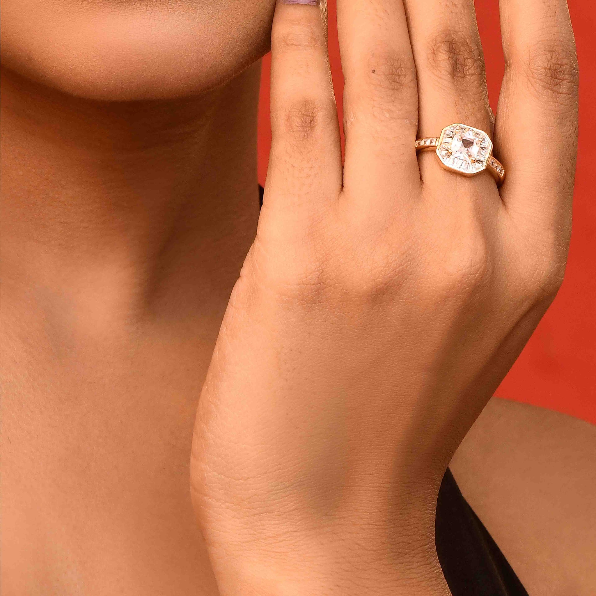 UNIHLC Regal Radiance Ring