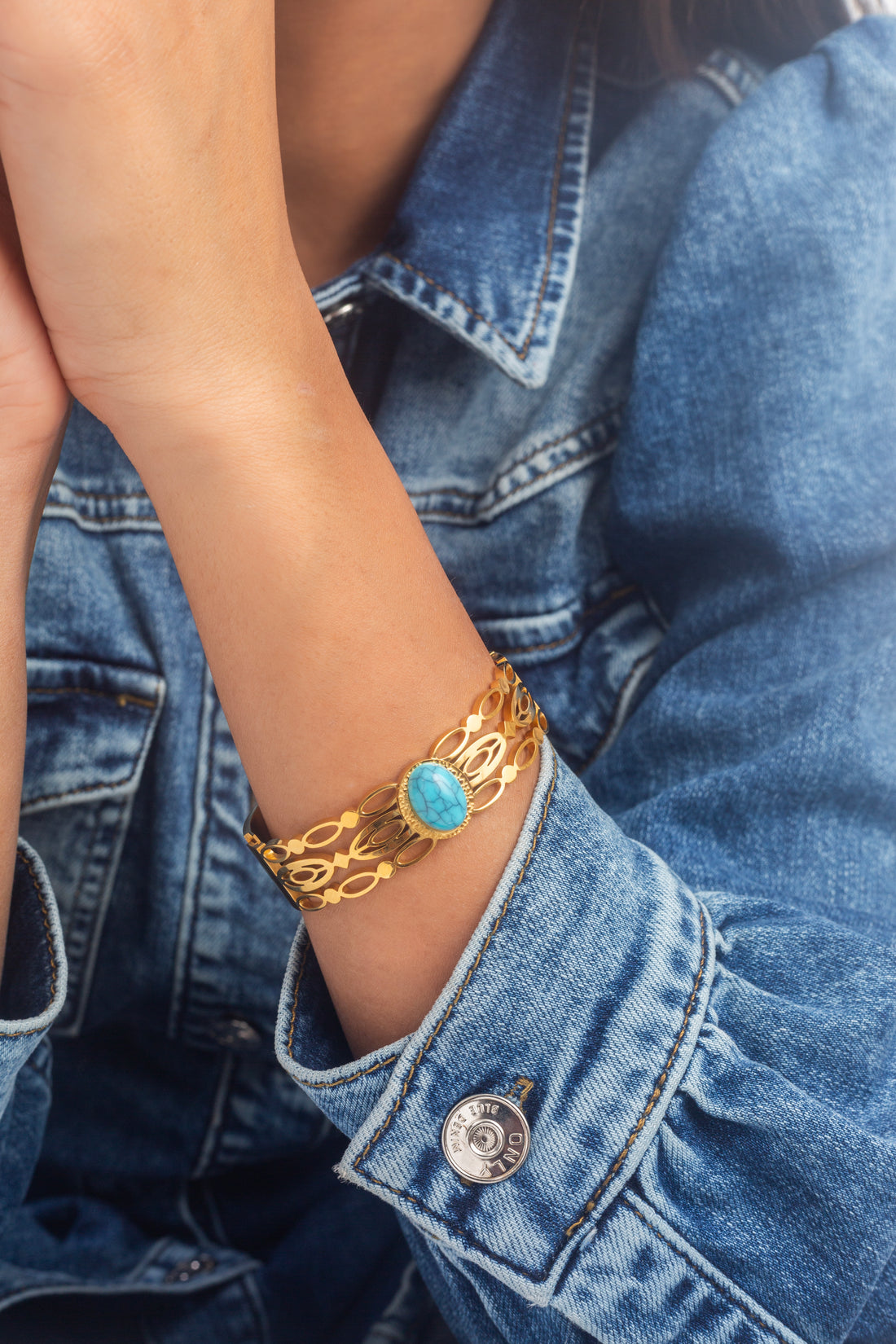 UNIHLC Turquoise Center Cuff