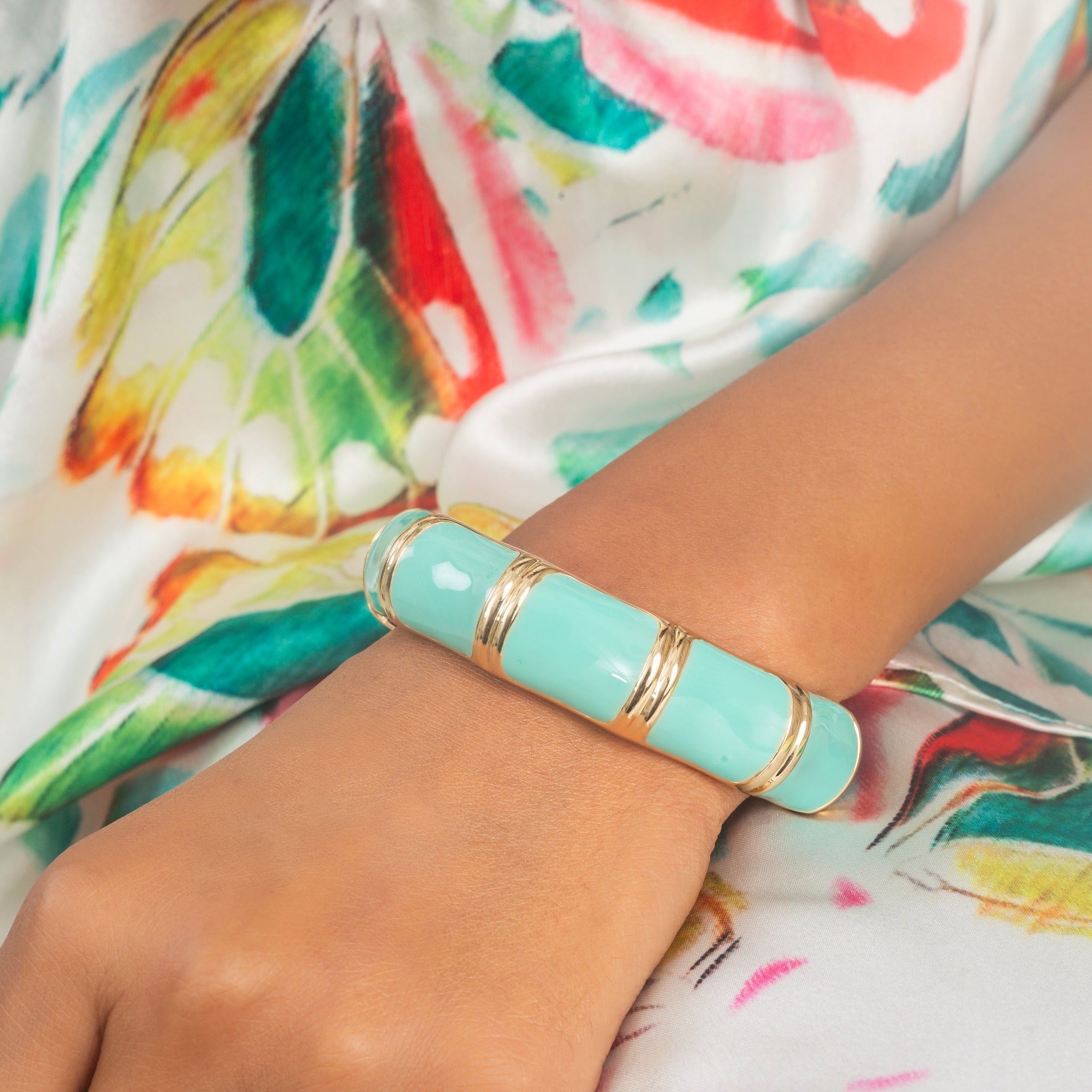 UNIHLC Blue Radiance Cuff