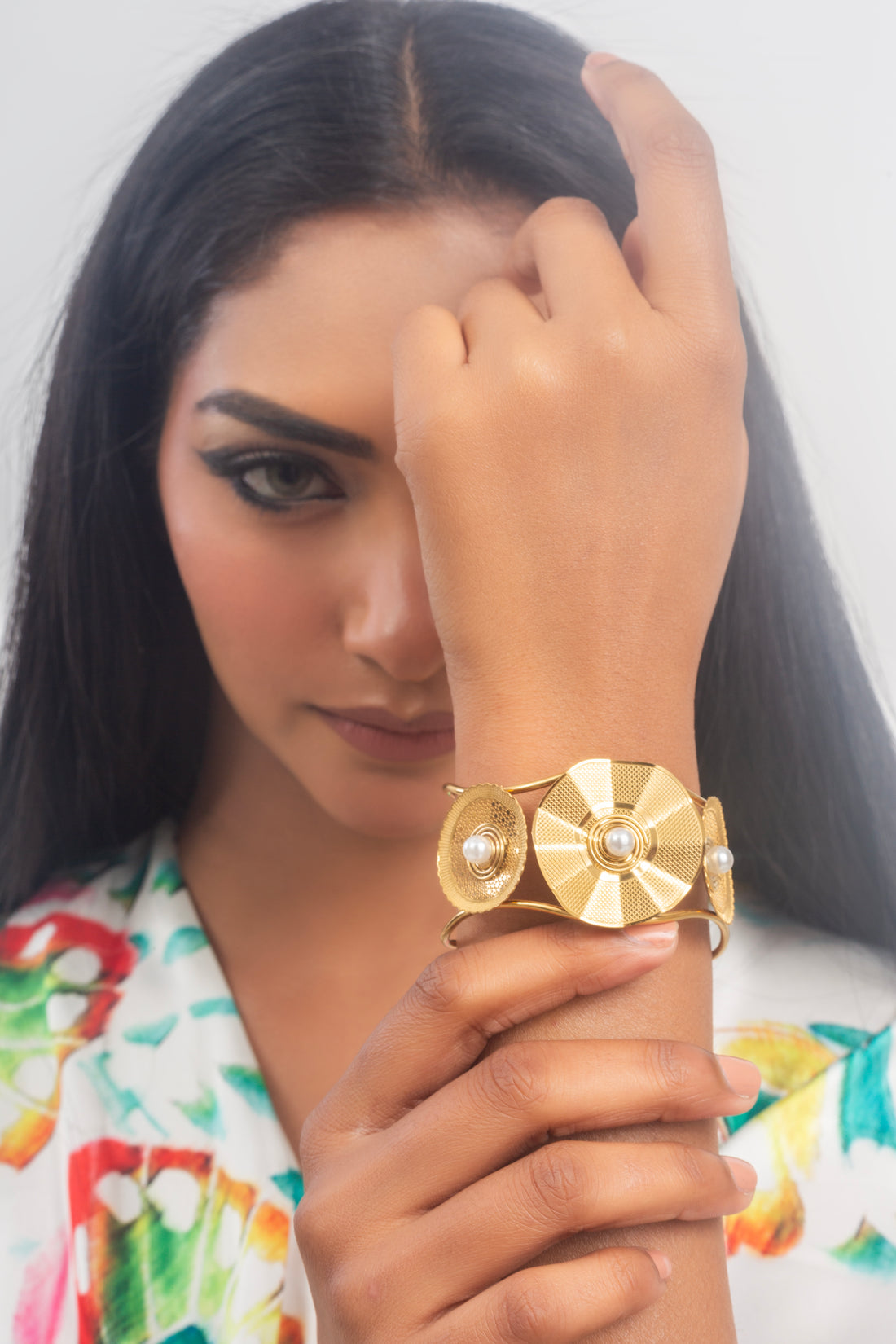 UNIHLC Elegance Pearl Cuff