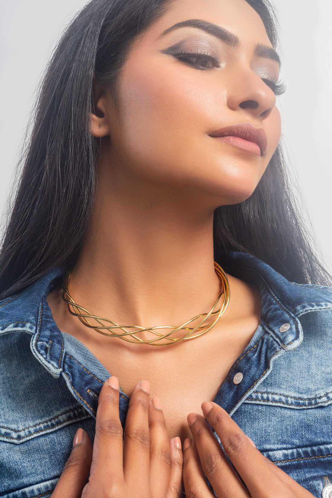 UNIHLC Twisted Choker