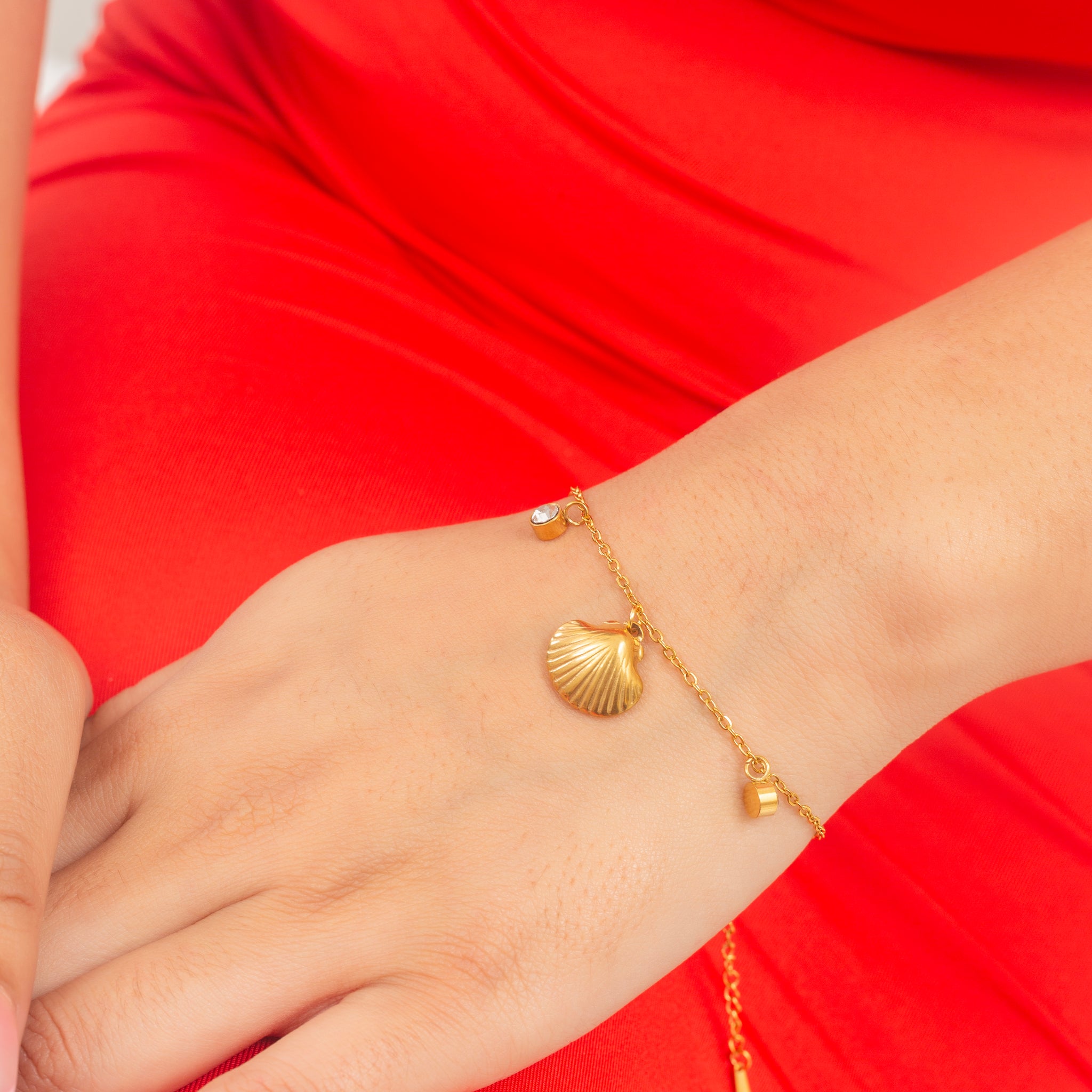 UNIHLC Shell Bracelet