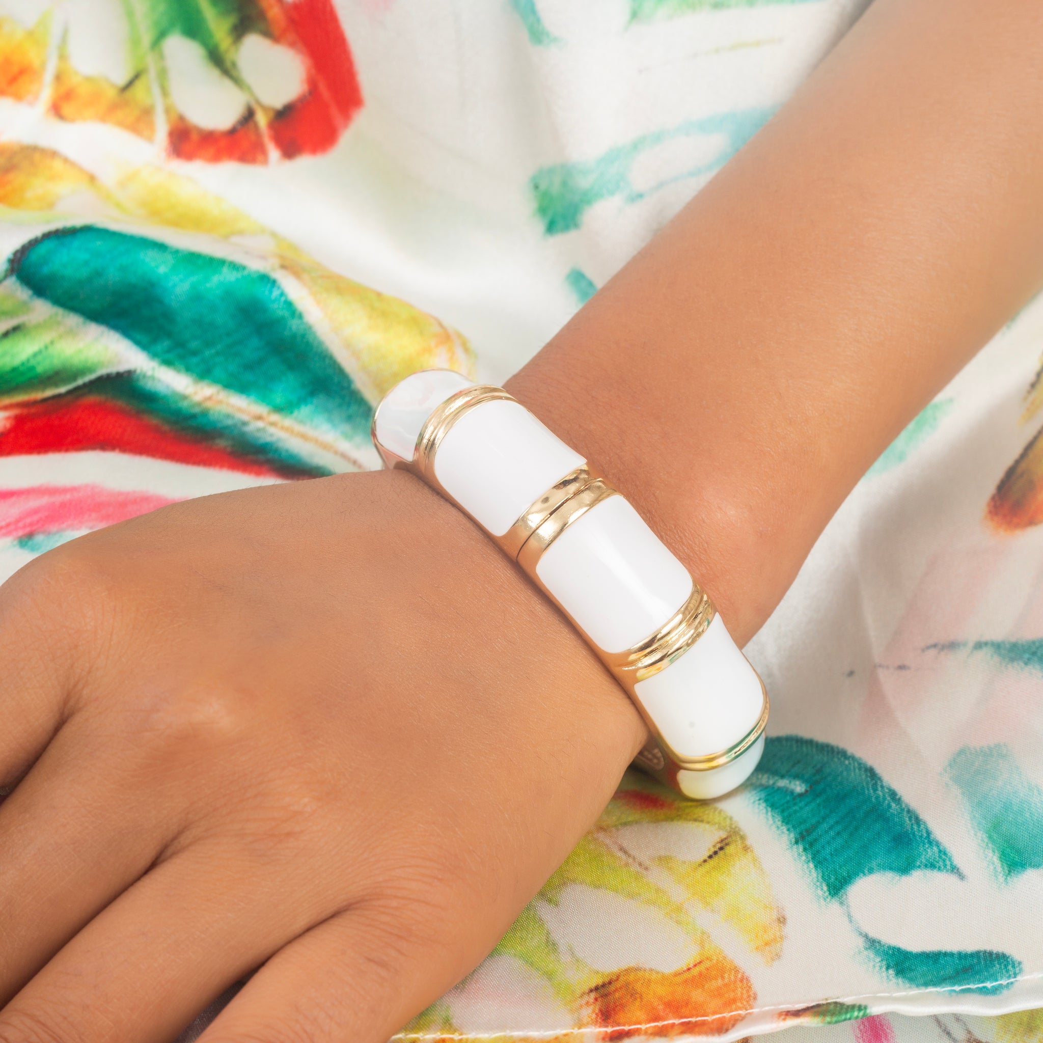 UNIHLC White Enamel Bracelet