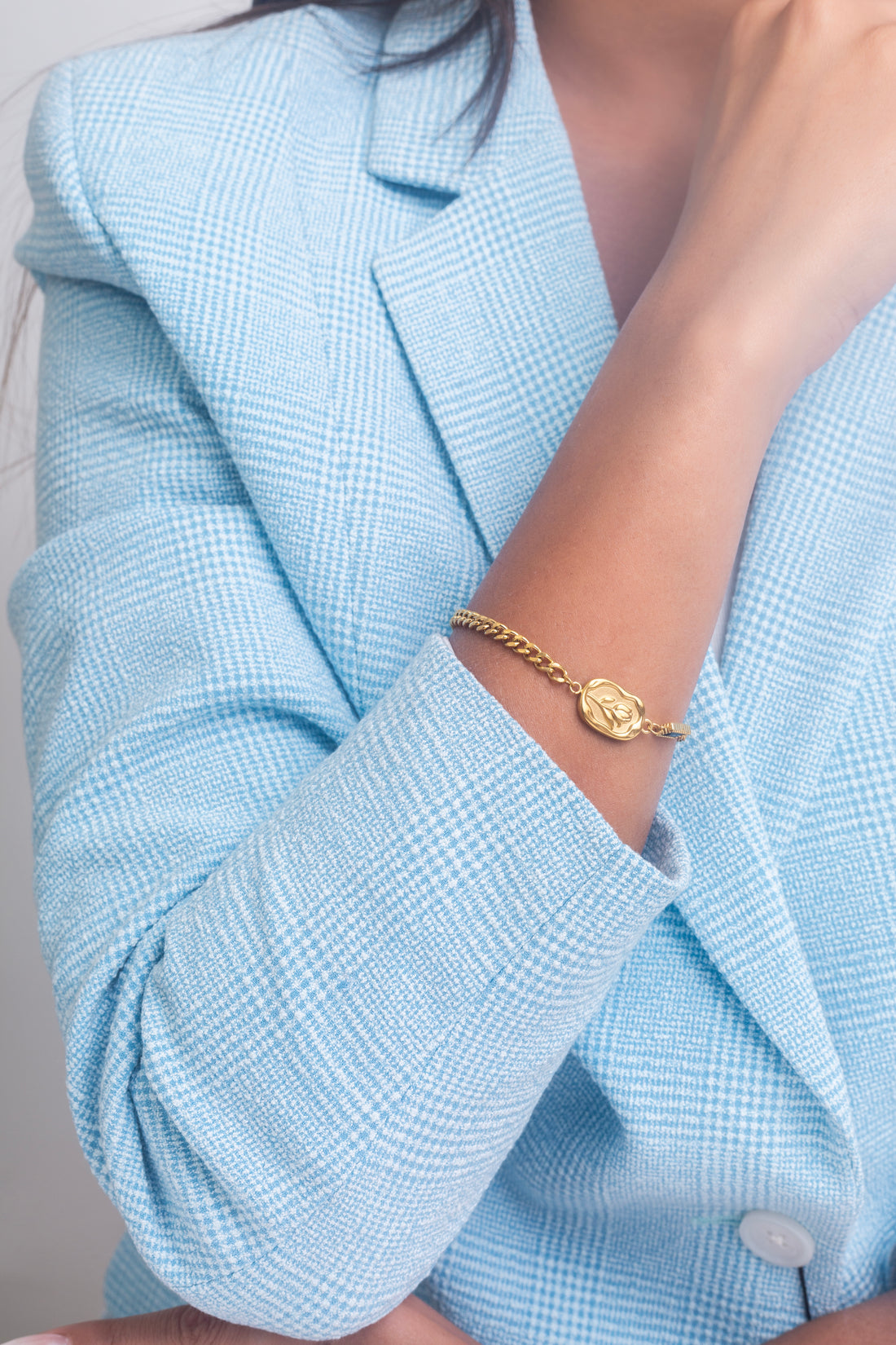 UNIHLC Gold Bloom Bracelet Watch