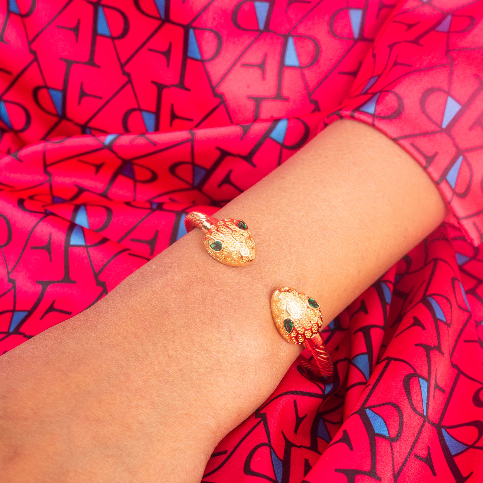 UNIHLC Serpent Cuff