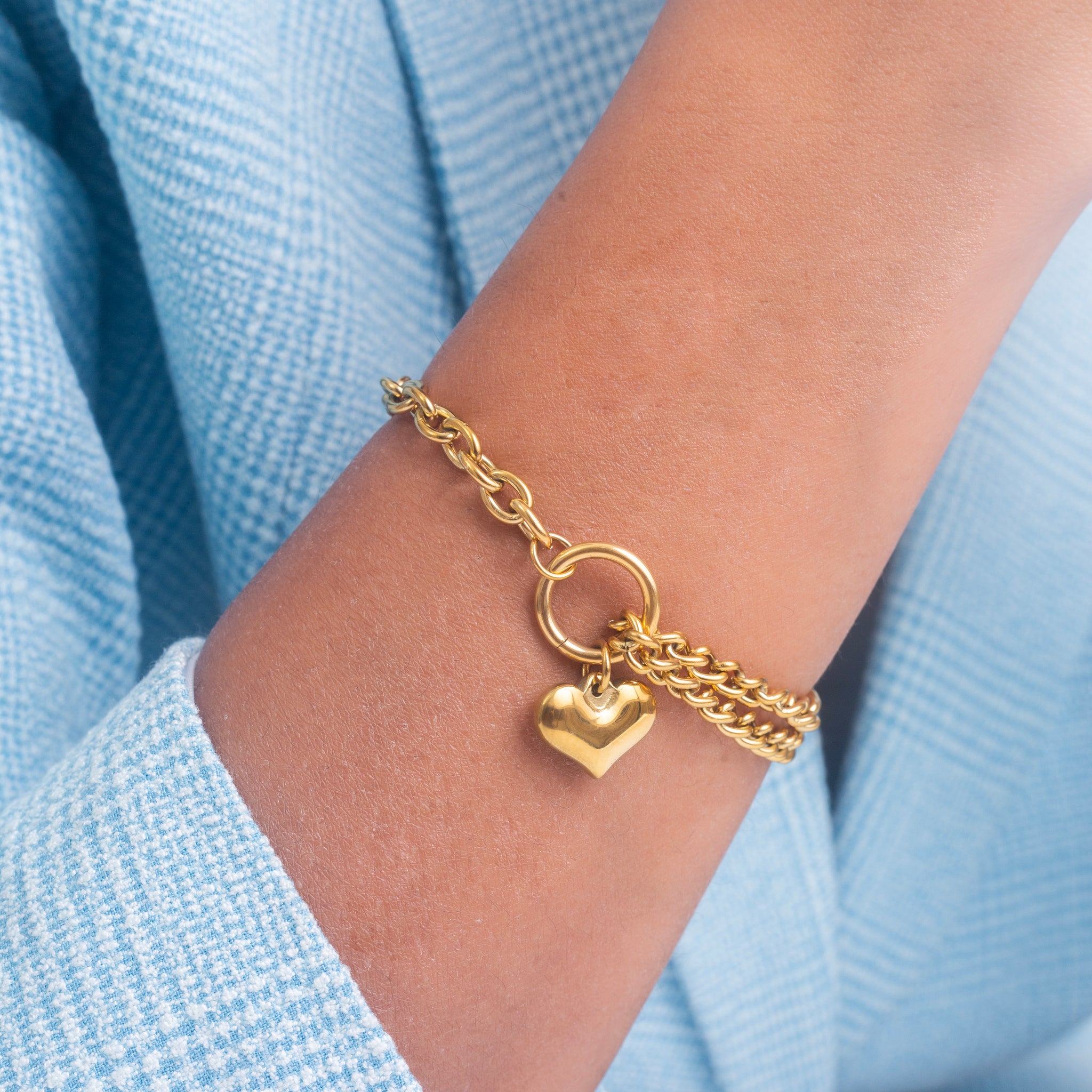 UNIHLC Golden Heart Charm