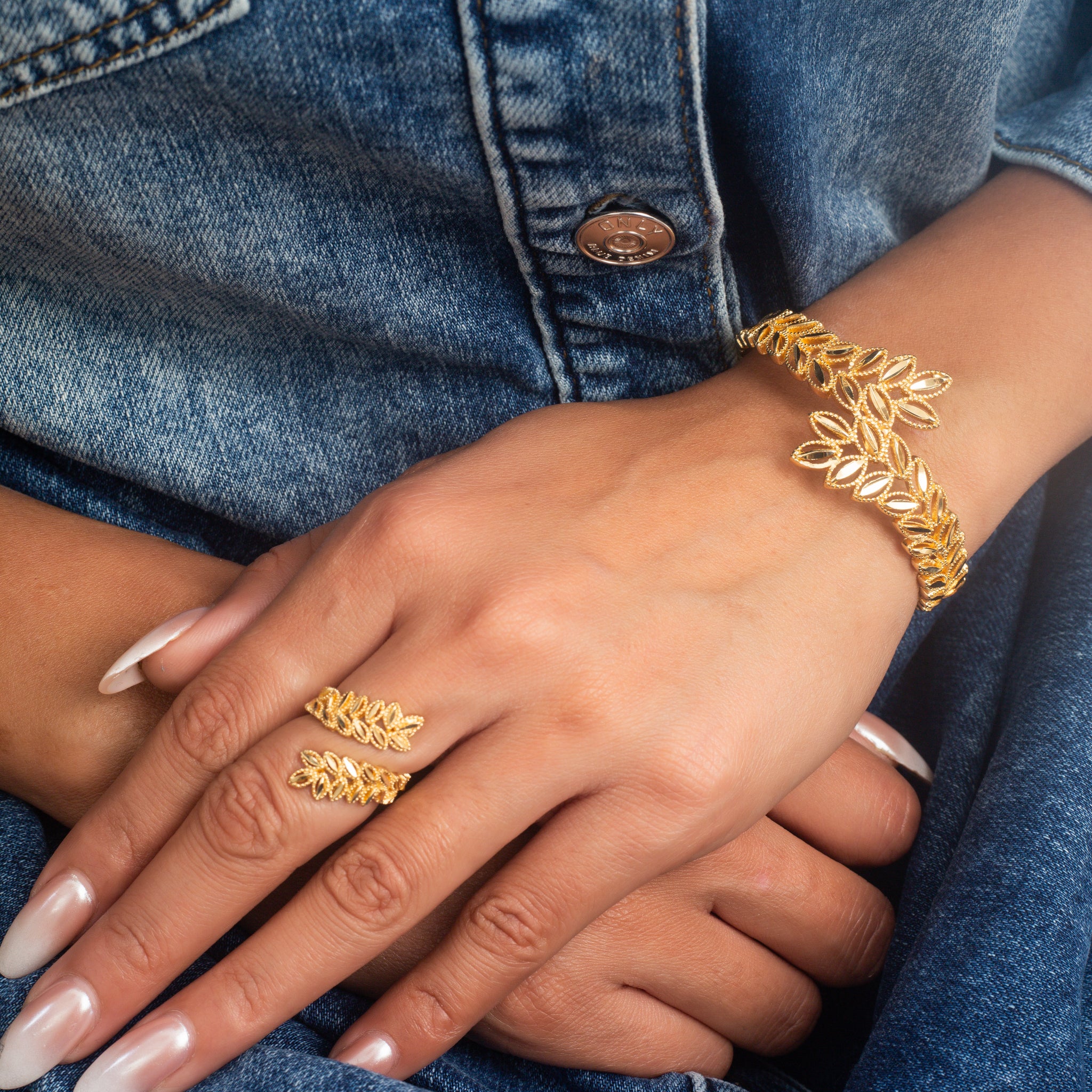 UNIHLC Tree Bangle Set