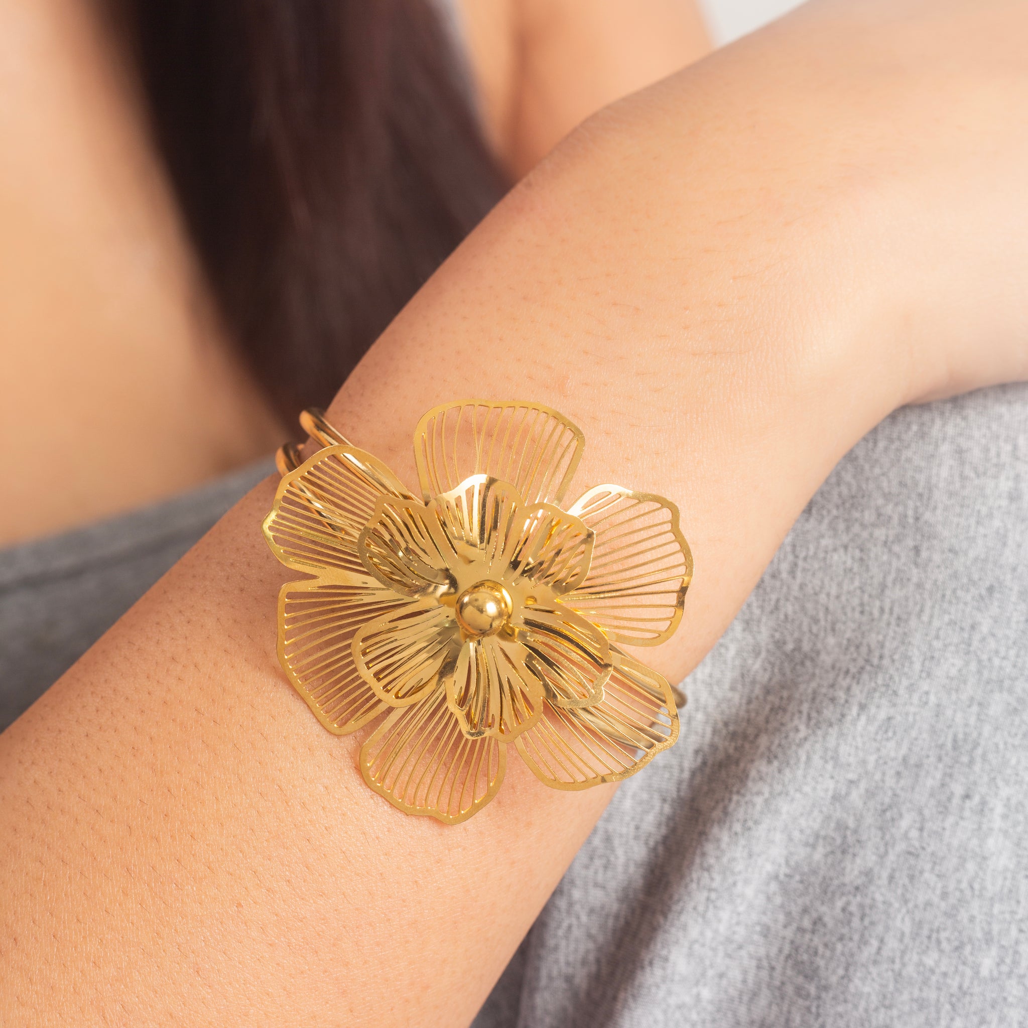 UNIHLC Goldenes Blumenarmband