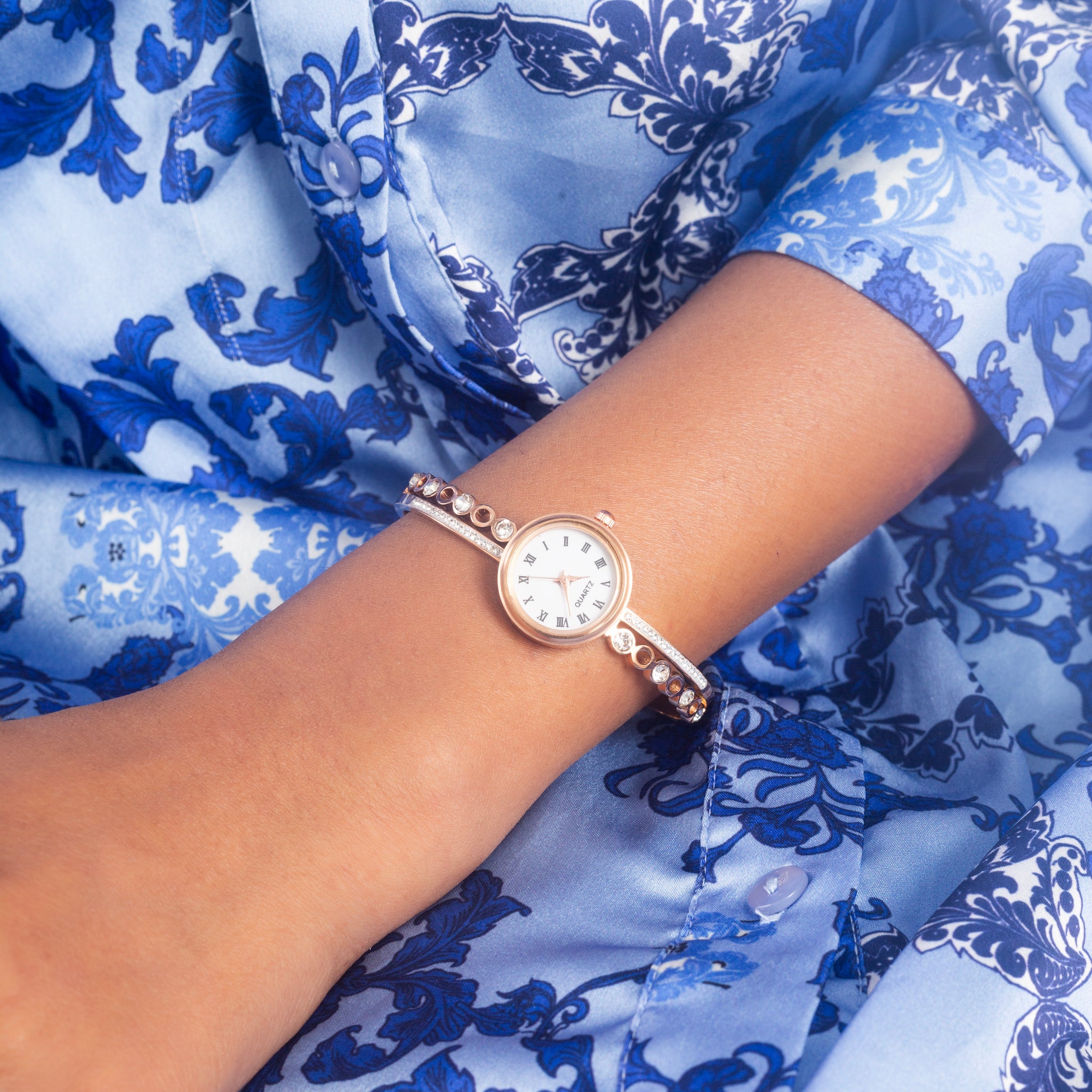 UNIHLC Crystal Dial Watch