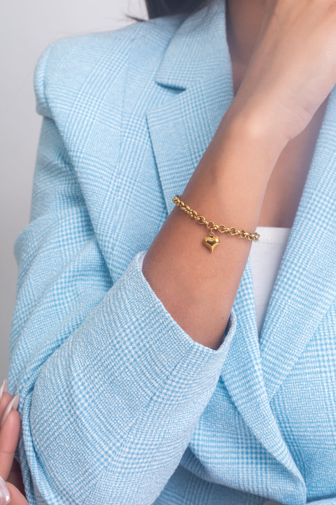 UNIHLC Chunky Heart Cuff